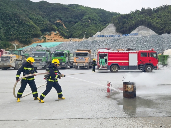 赵炫越 (7)_副本.jpg