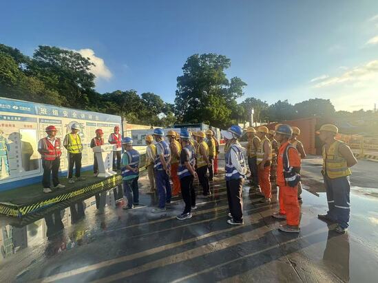 2025年11月5日 公清项目团支部开展“青春消防月 扎实保平安”主题团日活动-马定鑫摄 .jpg