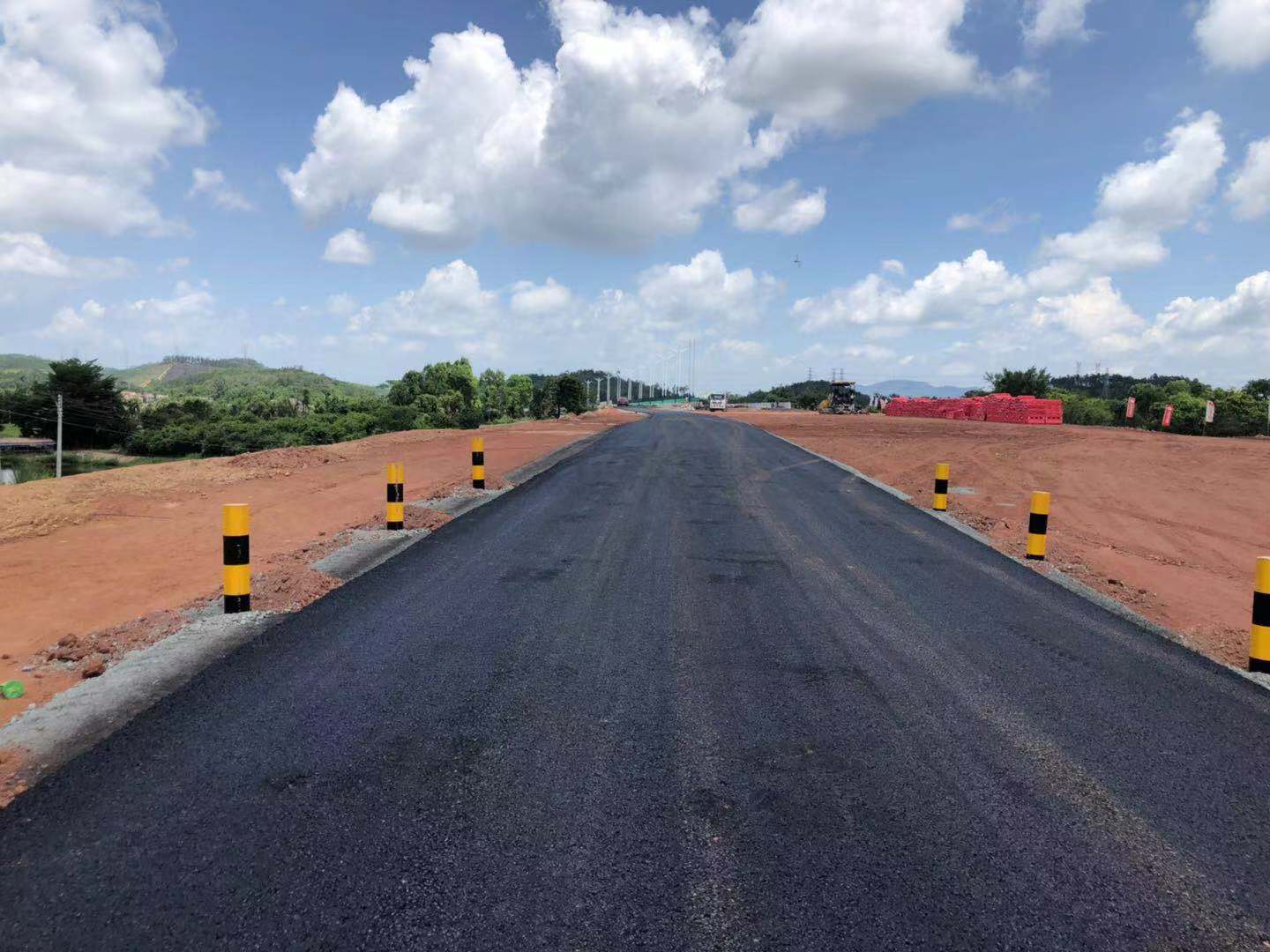 施工现场临时道路图片